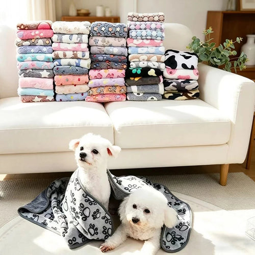 Soft Fluffy Paw Print Pet Blanket for Puppies and Cats Warm Flannel Mat