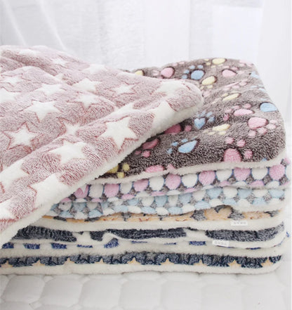 Thickened Soft Fleece Dog Bed Mat Warm Pet Blanket for Dogs and Cats