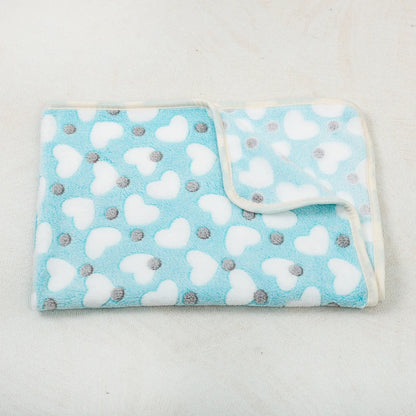 Soft Fluffy Paw Print Pet Blanket for Puppies and Cats Warm Flannel Mat