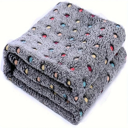 Soft Fluffy Dot Pattern Pet Blanket for Cats and Dogs Warm Coral Fleece