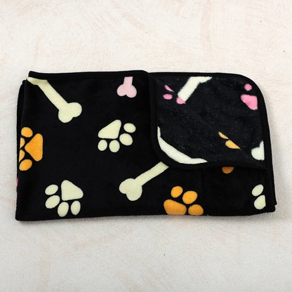Soft Fluffy Paw Print Pet Blanket for Puppies and Cats Warm Flannel Mat