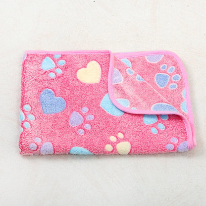 Soft Fluffy Paw Print Pet Blanket for Puppies and Cats Warm Flannel Mat