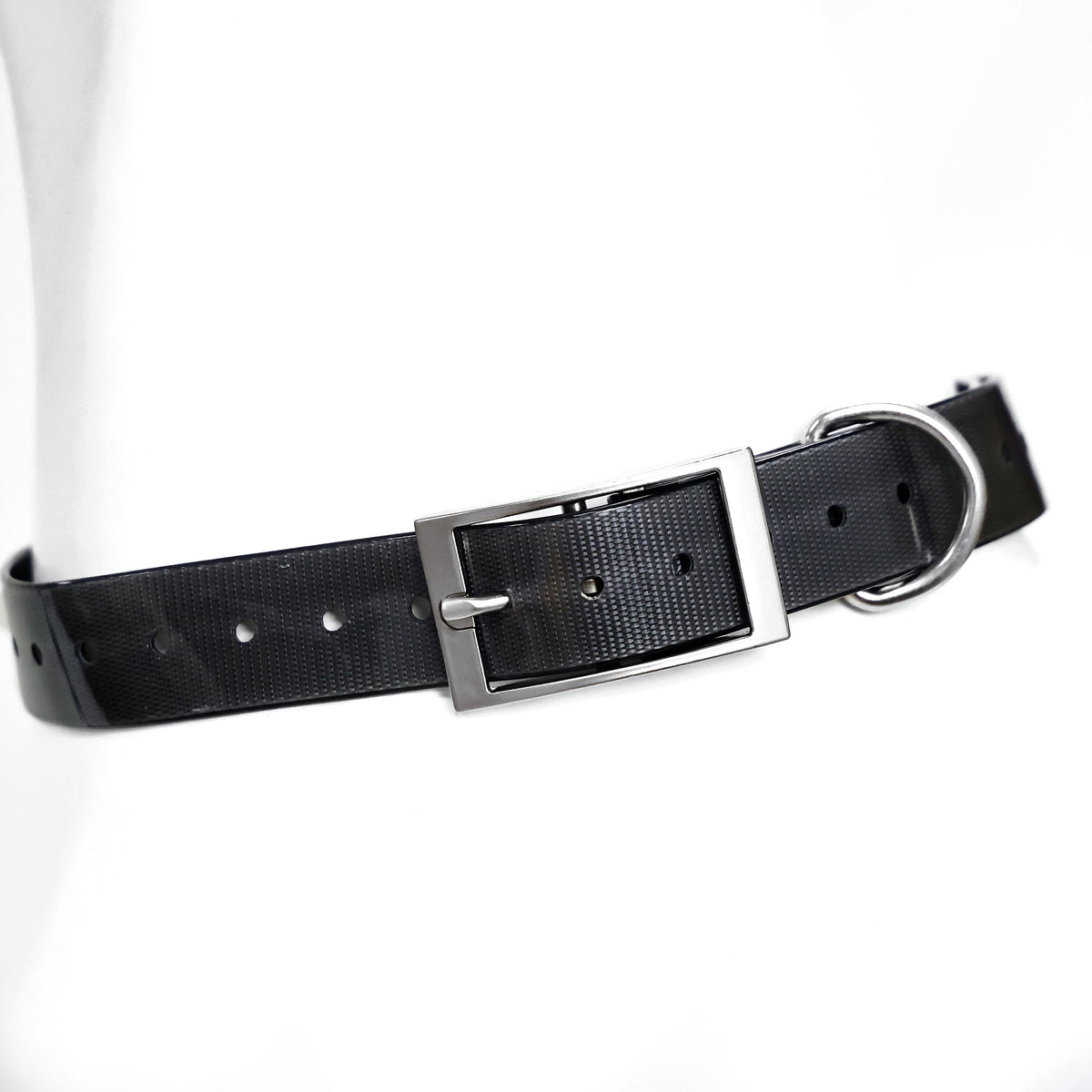 2.5cm wide heavy-duty tpu dog collar for hunting, training, and everyday walks