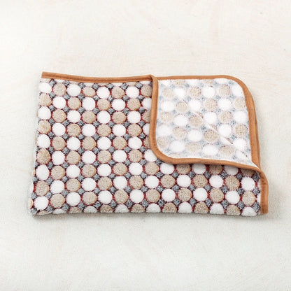 Soft Fluffy Paw Print Pet Blanket for Puppies and Cats Warm Flannel Mat