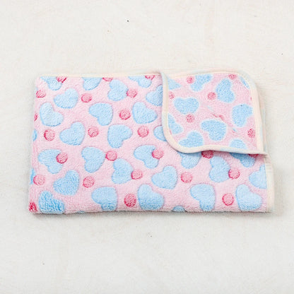Soft Fluffy Paw Print Pet Blanket for Puppies and Cats Warm Flannel Mat