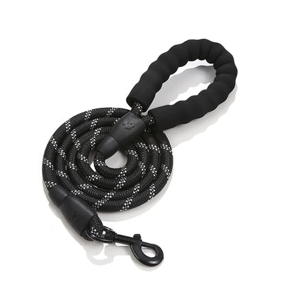 Strong Reflective Dog Leash – Durable Nylon Lead for All Dogs