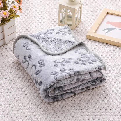 Soft Fluffy Paw Print Pet Blanket for Puppies and Cats Warm Flannel Mat