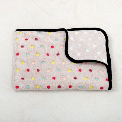 Soft Fluffy Paw Print Pet Blanket for Puppies and Cats Warm Flannel Mat