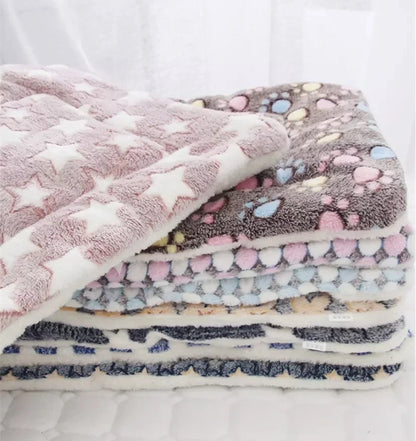 Thickened Soft Fleece Dog Bed Mat Warm Pet Blanket for Dogs and Cats