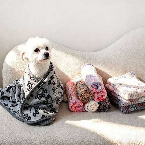 Soft Fluffy Paw Print Pet Blanket for Puppies and Cats Warm Flannel Mat