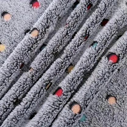 Soft Fluffy Dot Pattern Pet Blanket for Cats and Dogs Warm Coral Fleece